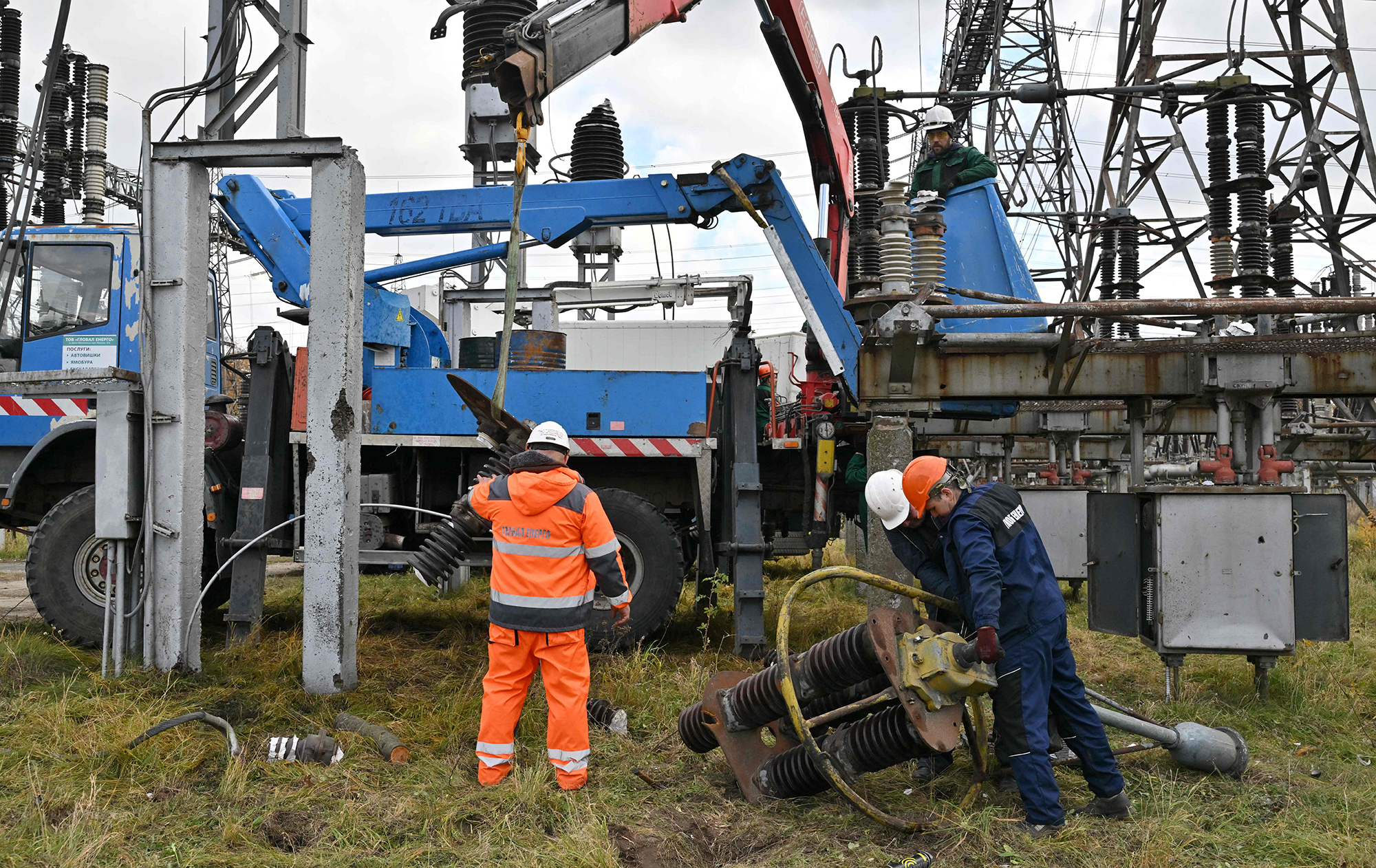 На випадок блекауту. Чи буде працювати мобільний зв’язок, якщо світло вимкнуть надовго